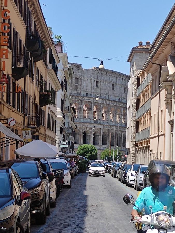Apartment 150 M Dal Colosseo - Minerva Rom